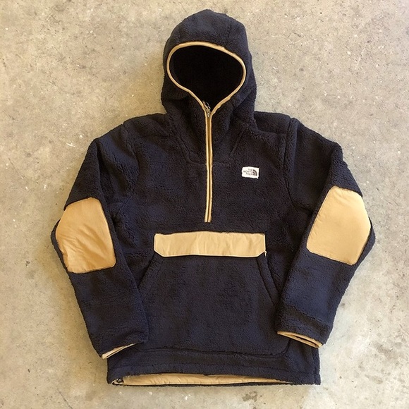 The North Face Campshire High Pile Sherpa Half Zip Fleece Hoodie - Picture 3 of 6